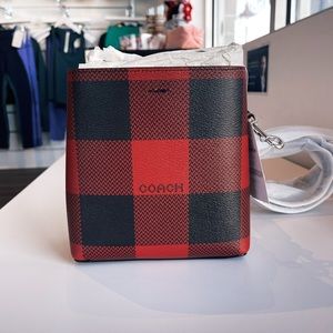 NWT ❤️❤️ COACH Red and Black Crossbody🖤🖤